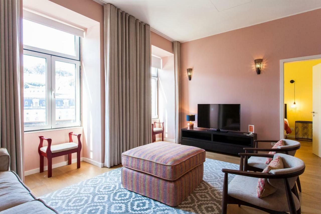 Joivy Sublime 2Br Apt On Restauradores Square Nearby Rossio Station Lisboa Extérieur photo