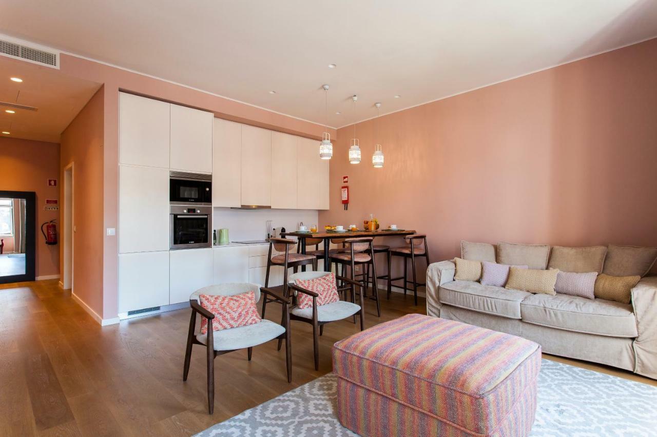 Joivy Sublime 2Br Apt On Restauradores Square Nearby Rossio Station Lisboa Extérieur photo