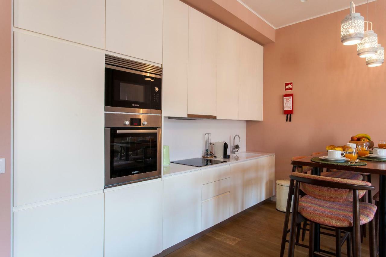 Joivy Sublime 2Br Apt On Restauradores Square Nearby Rossio Station Lisboa Extérieur photo